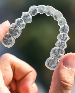 Dental Aligners for Adult Teeth | Get invisible braces in Tennessee