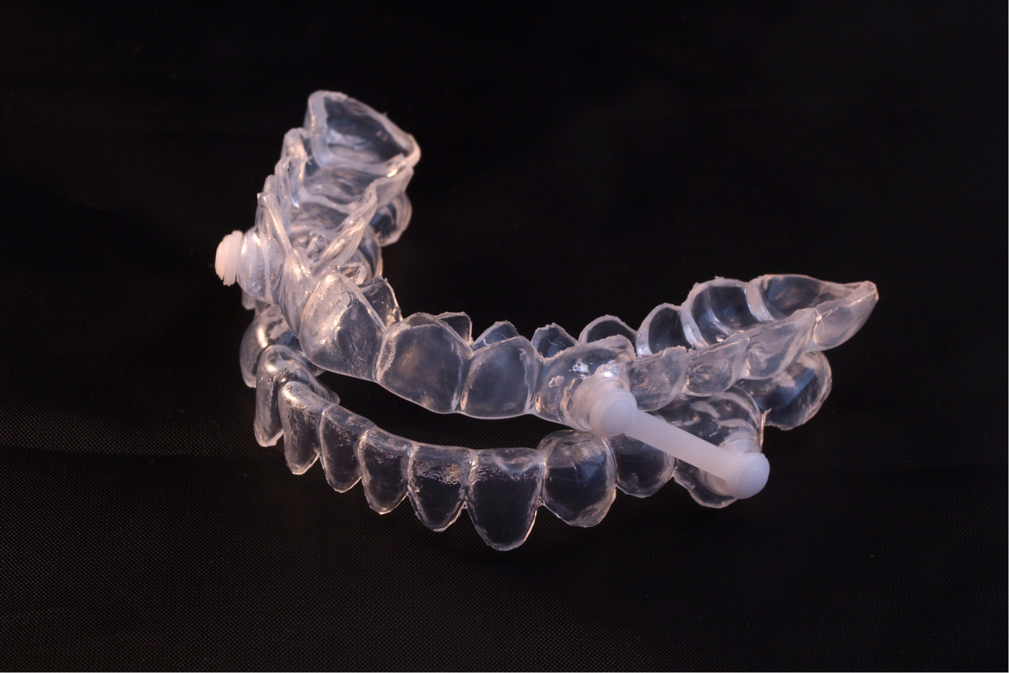 Custom-made oral appliances to stop snoring and sleep apnea in Tennessee.